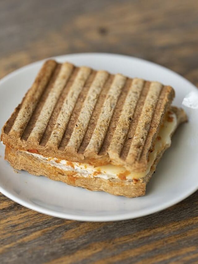 The Secret to Crispy Grilled Cheese Bread Without Butter