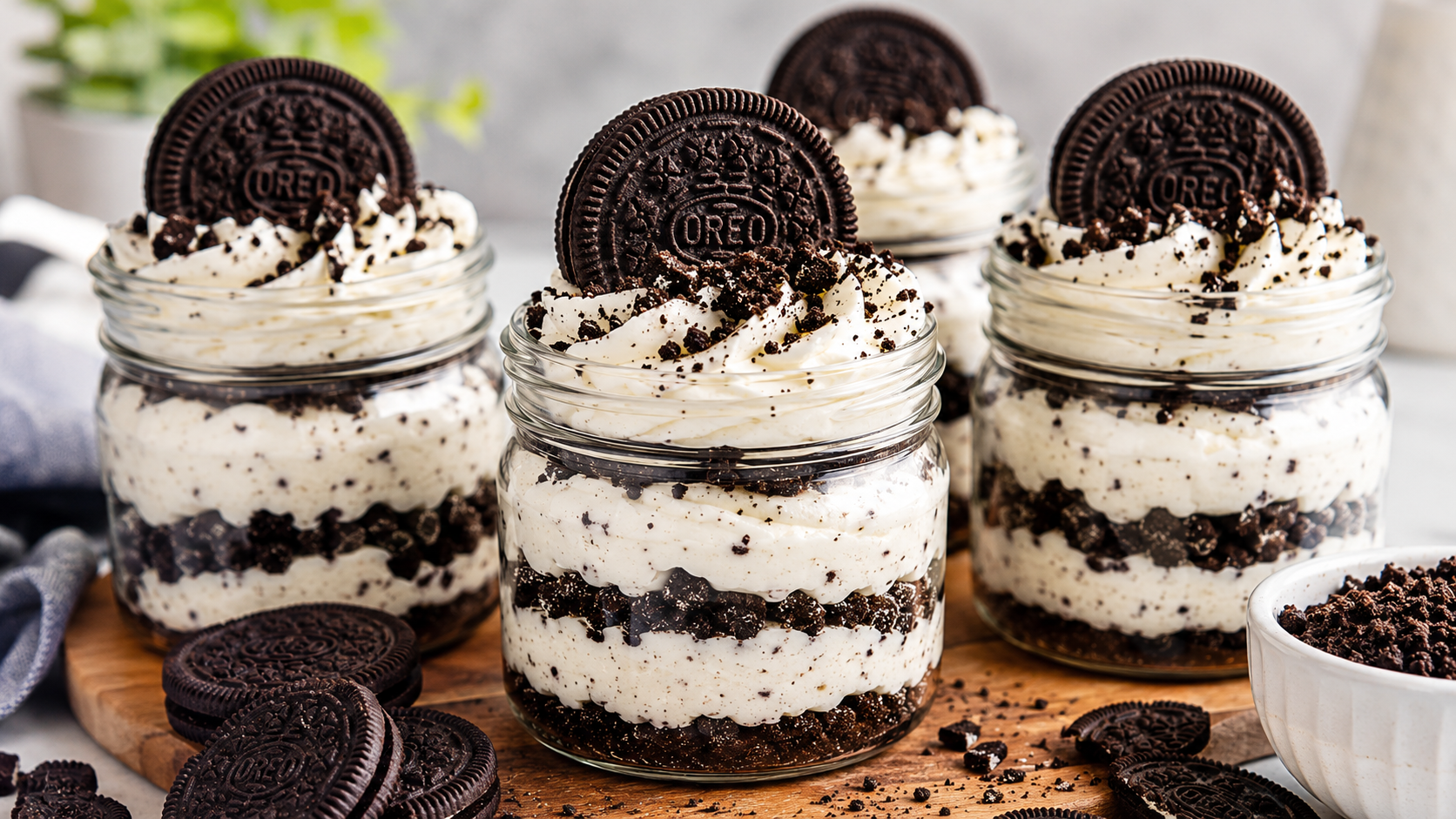 How to Make No-Bake Oreo Cheesecake in a Jar (Easy Creamy Dessert Recipe)
