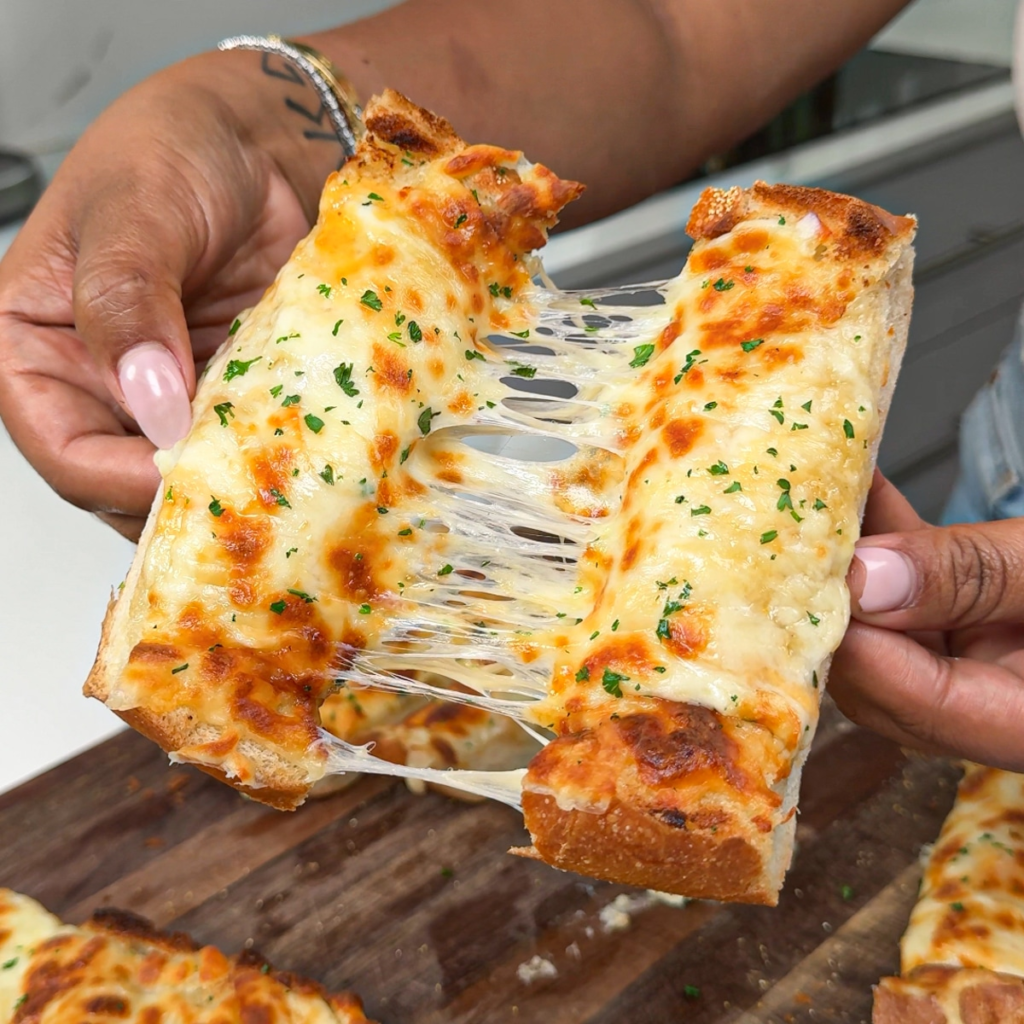 Cheesy Garlic Bread Recipe: Crispy, Buttery, and Loaded with Melted Cheese