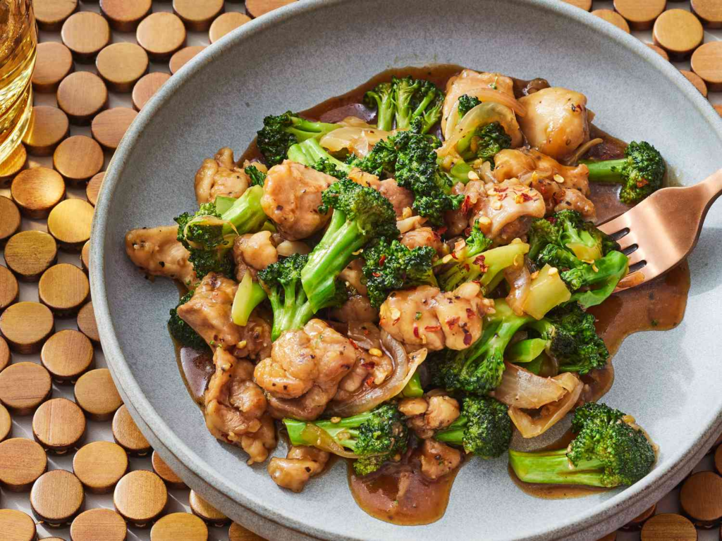Chinese Chicken and Broccoli Stir-Fry: An Easy Takeout-Style Dinner at Home