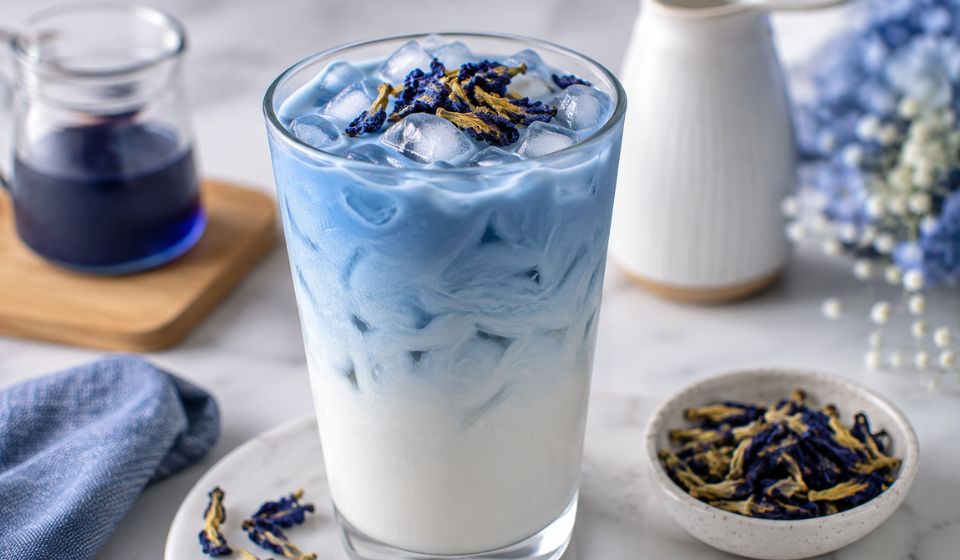 3-Ingredient Blue Me Away Latte – Easy Café-Style Recipe