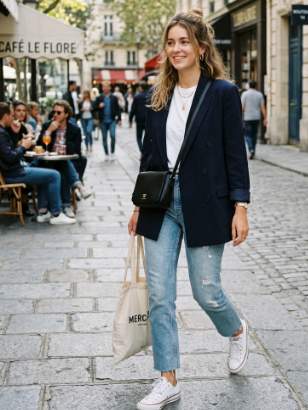 Casual Sneakers and a Chic Outfit