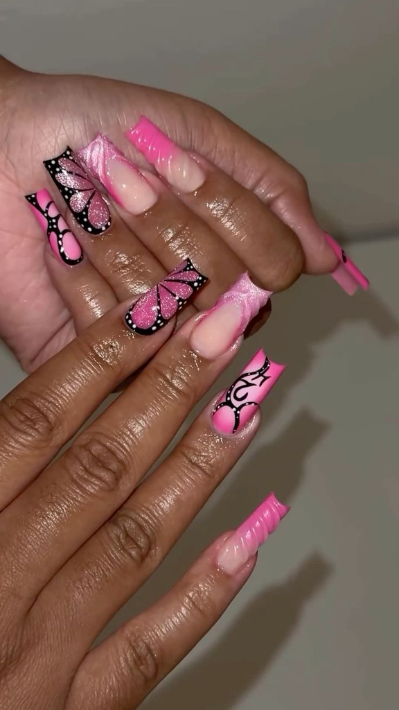 Colorful Y2K Nails That Bring Back the Fun of the 2000s