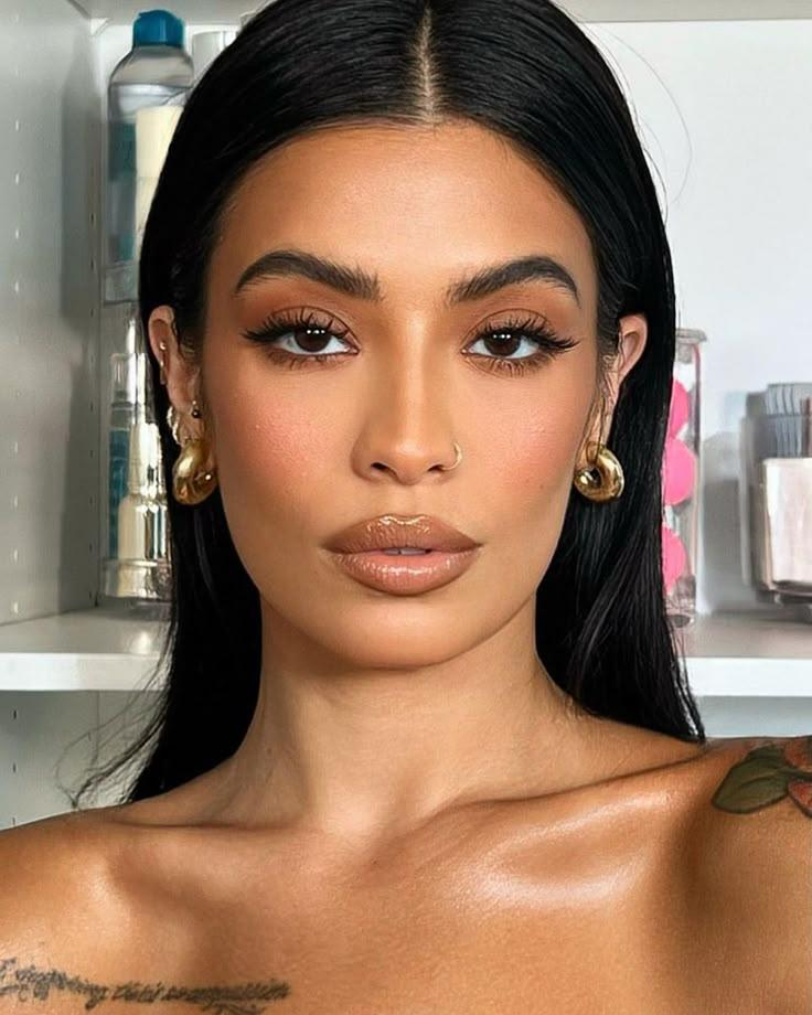 Latina Makeup